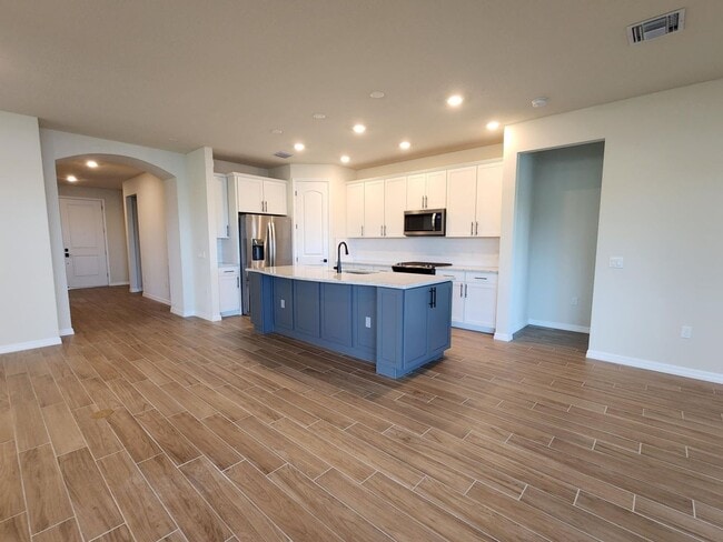 Foto del edificio - 8295 Vaulting Dr