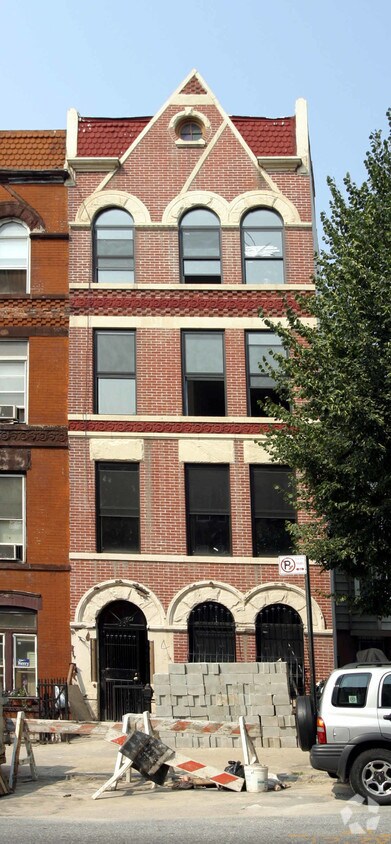 Foto del edificio - 361 12th St