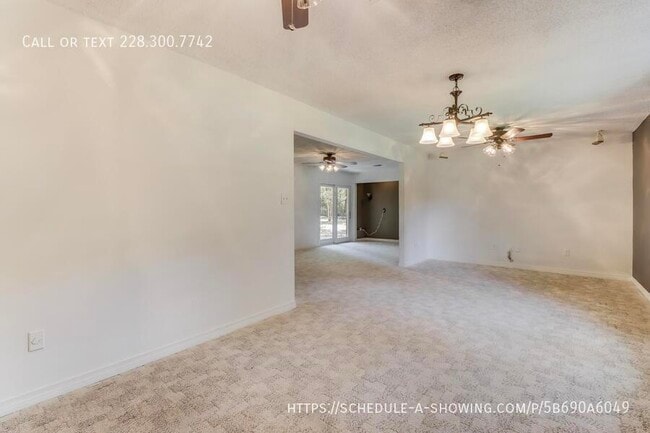 Foto del edificio - 9708 Forts Lake Rd