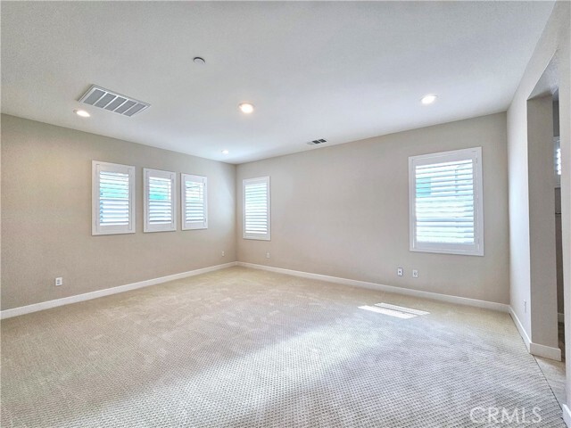 Building Photo - 310 Brackens