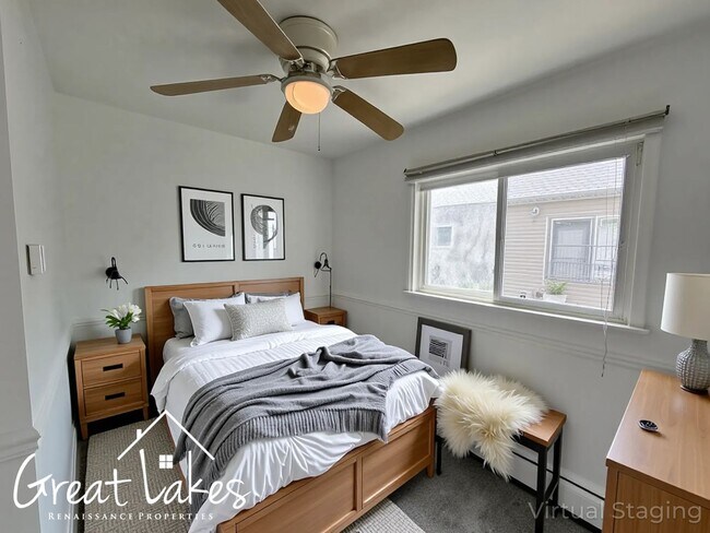 Foto del edificio - Stunning 3 Bedroom 1 Bathroom now availabl...