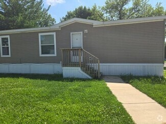 Building Photo - 55 Malibu Dr