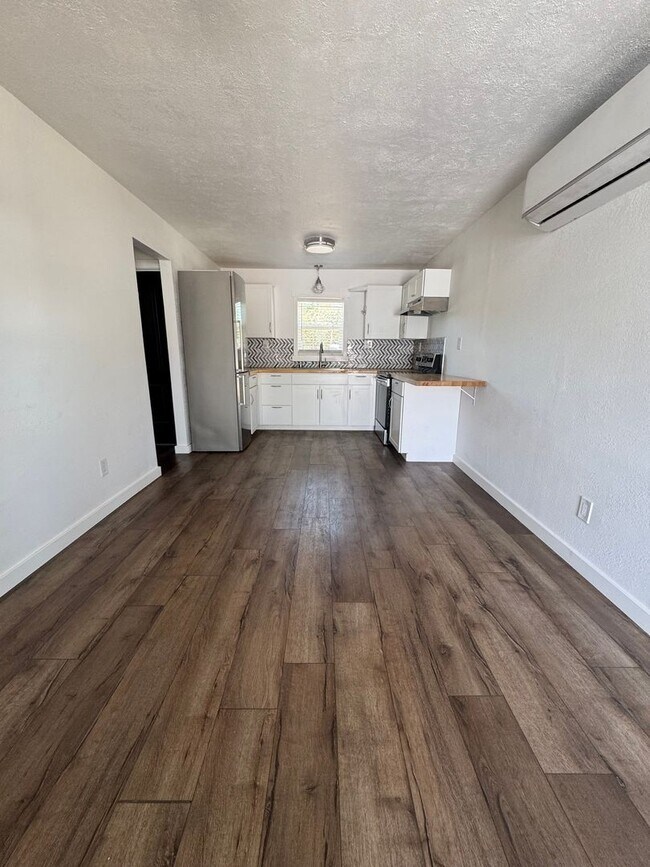 Foto del edificio - CUTE 2 BED 1 BATH HOUSE