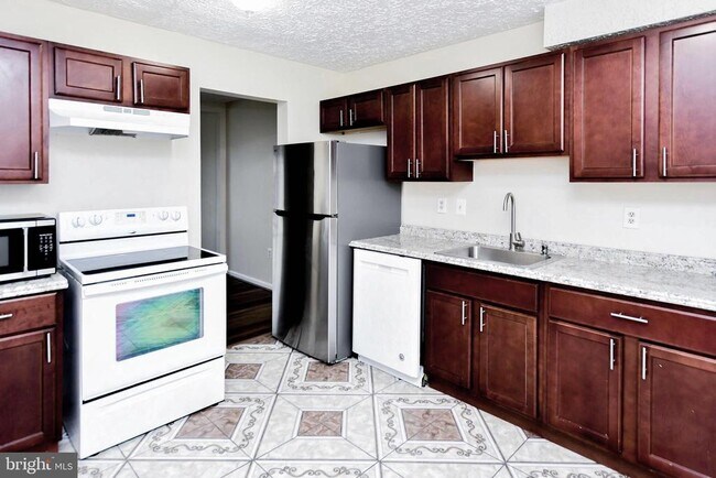 Foto del edificio - 2115 N Anvil Ln