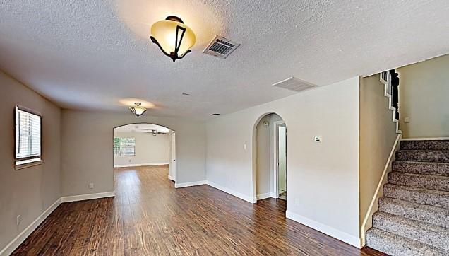 Foto del edificio - 22826 Provincial Blvd