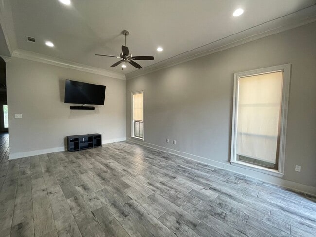 Foto del edificio - 3 Bedroom House in The desirable University Villas