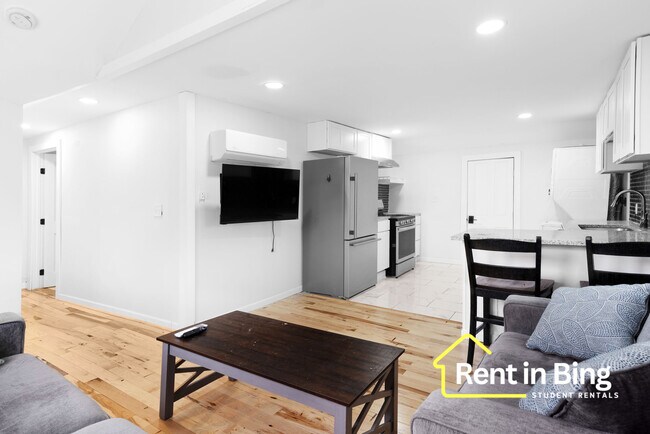 Foto del edificio - 38 Seminary Ave