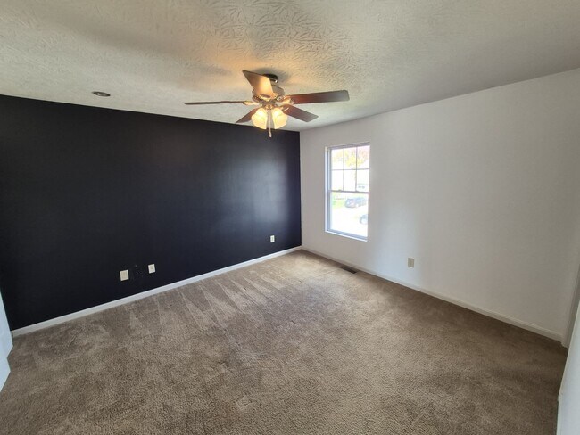 Building Photo - Charming 3BR/2.5BA home in desirable Union, KY!