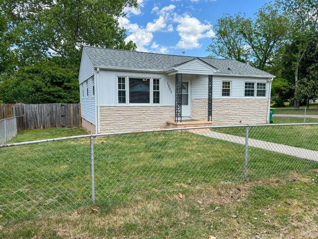 Building Photo - 1307 Tabb Ave
