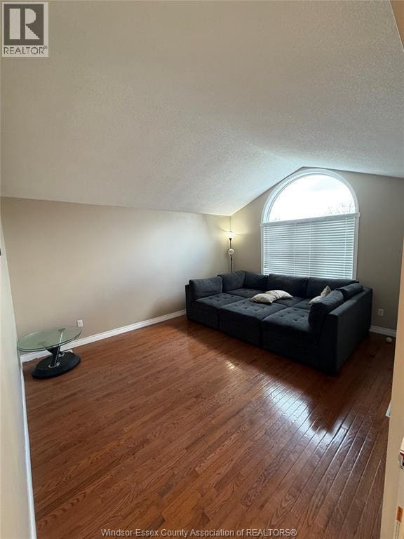 Photo du bâtiment - 480 Delaware Ave