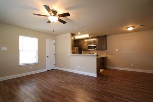 Foto principal - 3108-3110 Francis Drive