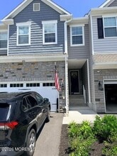 Building Photo - 4036 Heron Dr