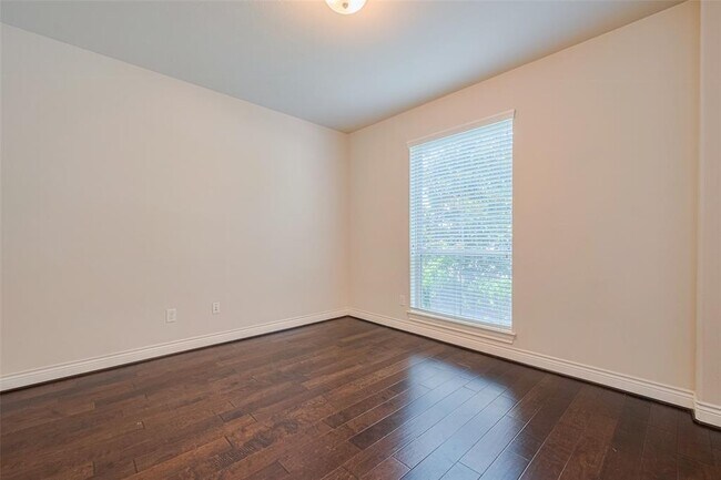 Foto del edificio - 27906 Colonial Point Dr