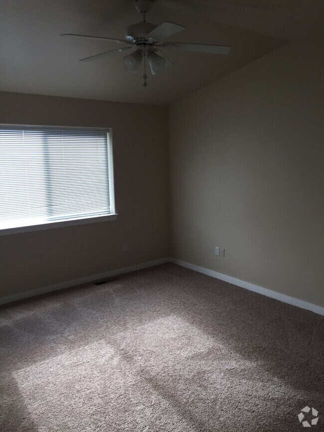 Westside Apartments for Rent Redmond, OR 2 Rentals