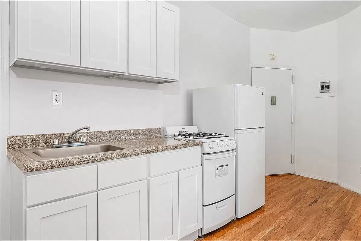 Building Photo - 248 West 64th Street
