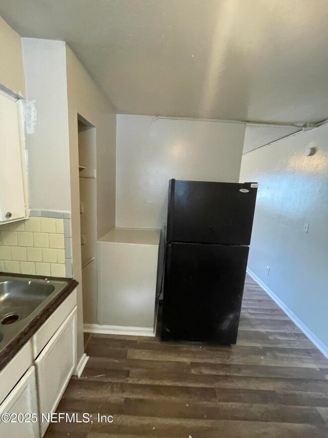 Foto del edificio - 1624 W 36th St