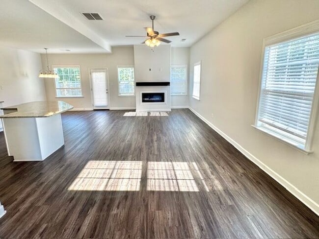 Photo - Now Leasing a 4-Bedroom 2.5 Bath In Olive ... House