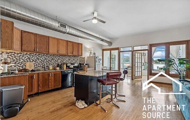 Foto del edificio - 2416 W North Ave