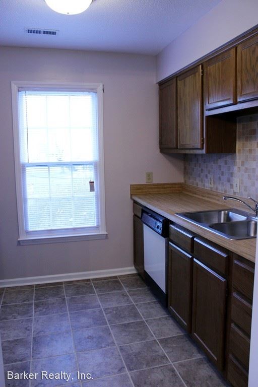 Foto del edificio - 2 br, 2 bath House - 116 Lake Hollow Circle