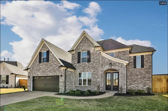 Building Photo - Beautifully designed 4-bedroom, 2.5-bath home