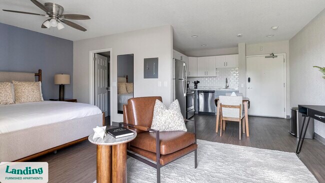 Building Photo - 2305 Aaron St