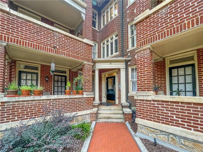 Building Photo - 198 Ponce De Leon Ave NE