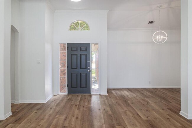 Building Photo - 7509 Vail Valley Dr