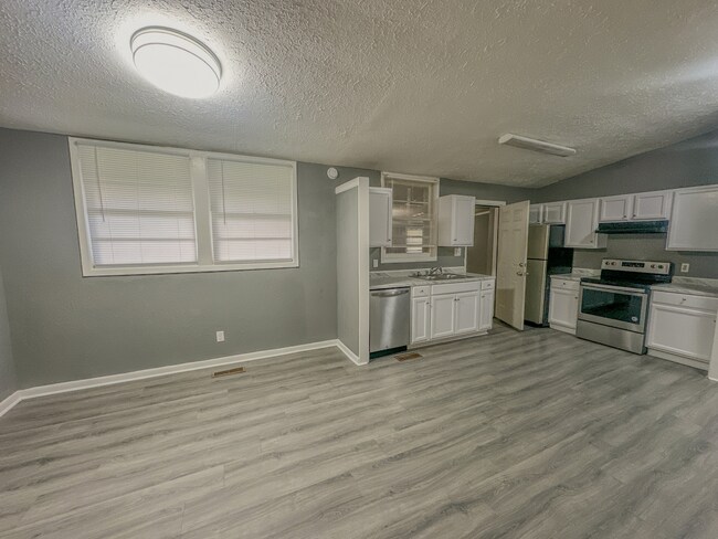Foto del edificio - 1013 Hillside Dr