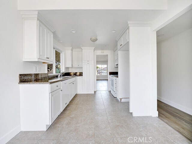 Building Photo - 5811 Camphor Ave