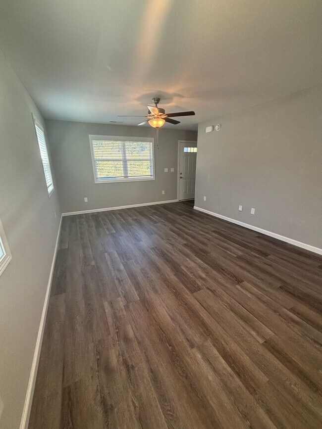 Foto del edificio - Beautiful 3BR/2BA Home in Peaceful Sevierv...