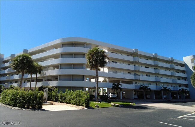 Foto del edificio - 12945 Vanderbilt Dr