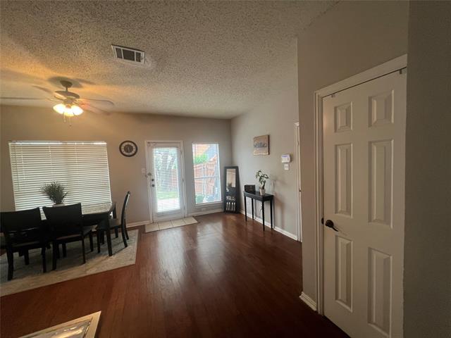 Building Photo - 2309 Dyers Oak Dr
