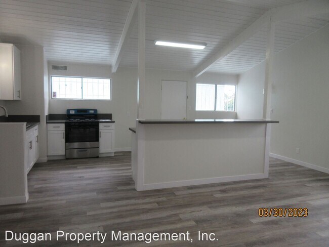 Building Photo - 3 br, 1.5 bath House - 12900 Vaughn St