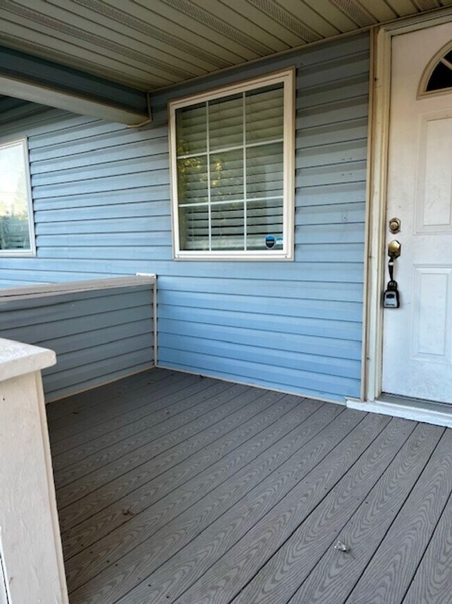 Foto del edificio - 2 Bed 1 Bath Unit Available in Perry Distr...