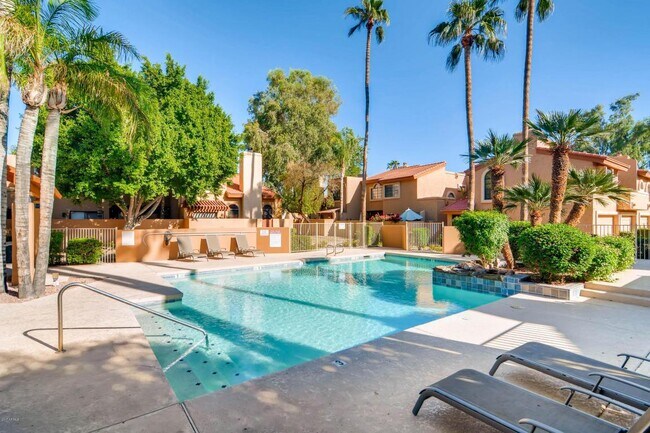 Community Pool - 5640 E Bell Rd