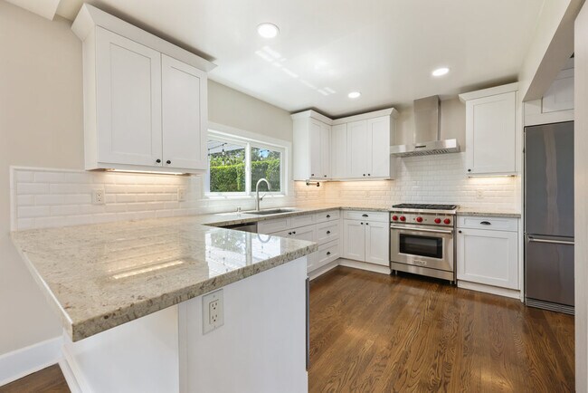 Foto del edificio - 3447 Goldfinch St