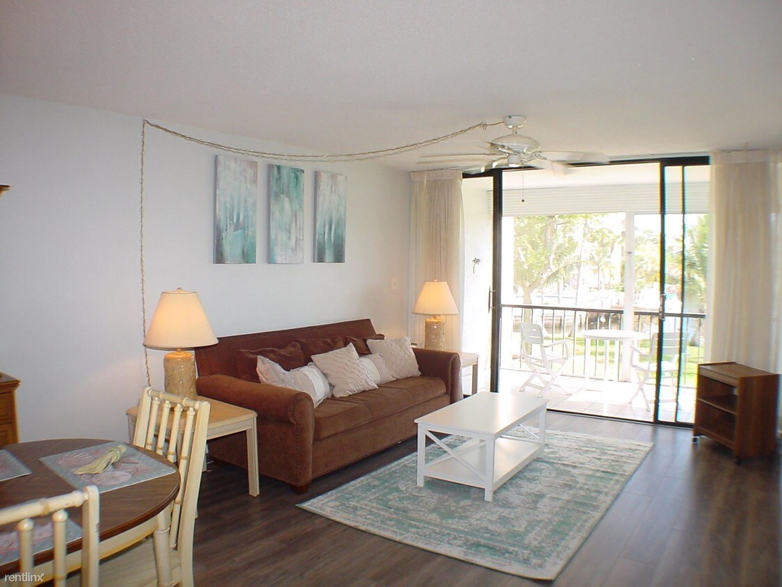 Foto principal - 1 br, 1 bath Apartment - 7 Royal Palm Way