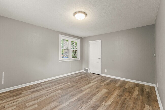 Foto del edificio - 101 Cannon Rd