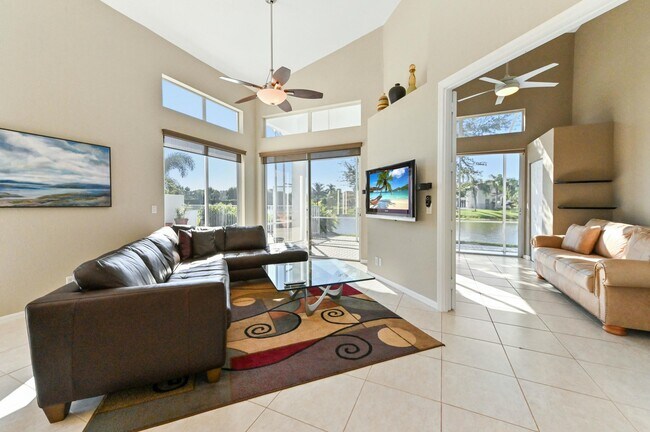 Foto del edificio - 17272 Hampton Blvd