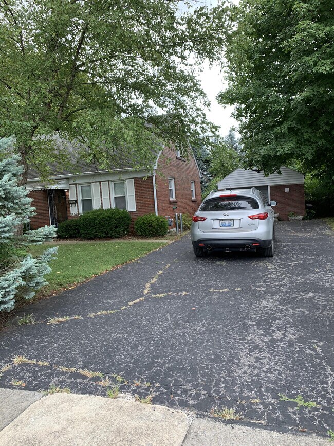 Foto del edificio - 1459 Townley Dr