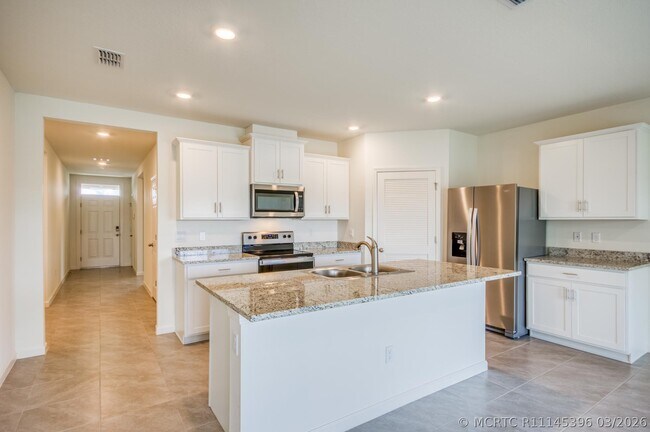 Foto del edificio - 9767 SW Triton Wy