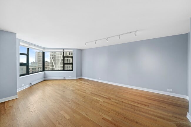 Foto del edificio - 401 E Ontario St