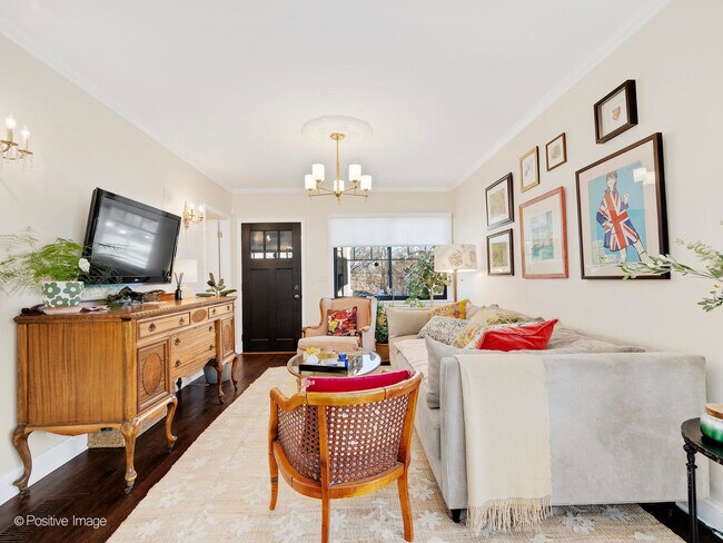 Foto del edificio - 318 Bluff Ave