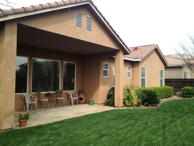 Foto del edificio - Immaculate Home off of Shepherd & Locan