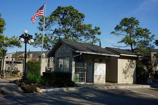 Building Photo - 3166 Holly Hall St