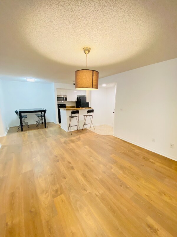 Building Photo - 5160 Conroy Rd