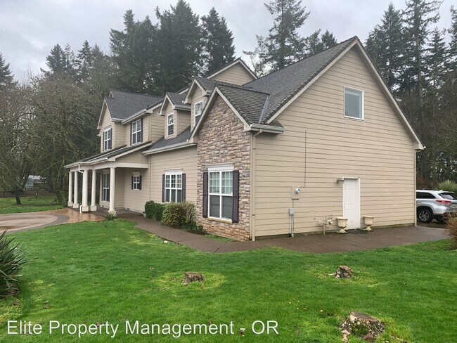Building Photo - 34250 NE Colorado Lake Dr