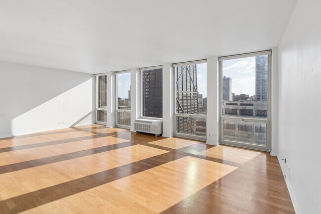 Foto del edificio - 111 E Chestnut St