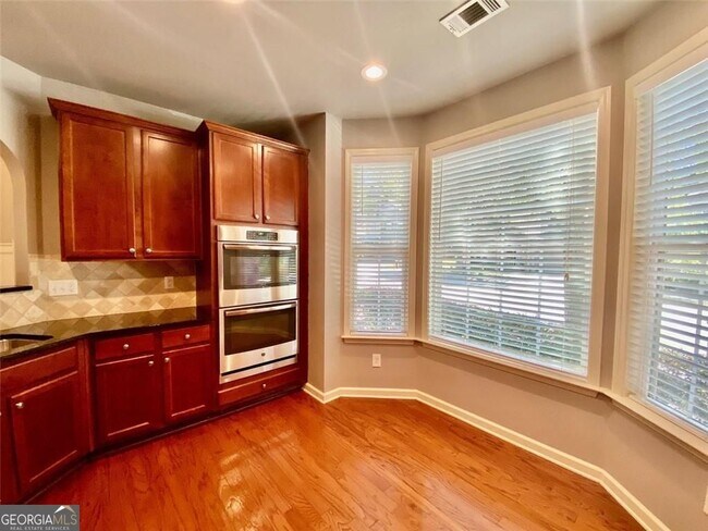 Foto del edificio - 3322 Castleberry Village Dr