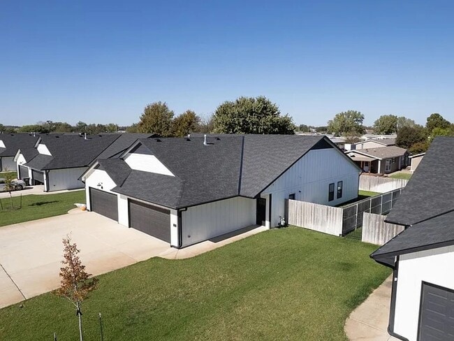 Foto del edificio - 3518 W 45th St S